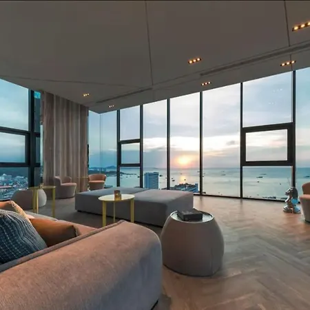 2 Bed Room At Central Pattaya - Great Infinity Pool
